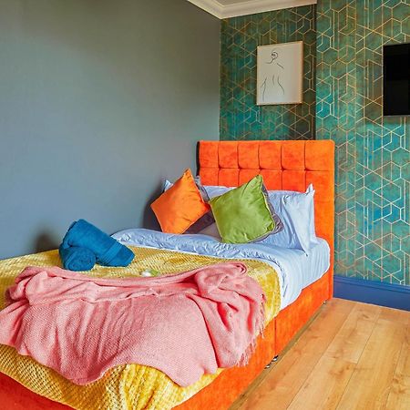 Free Parking New Gem With Garden Apartment Бристол Екстериор снимка