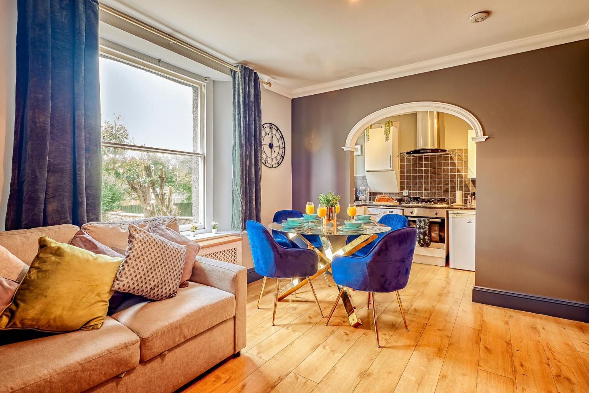 Free Parking New Gem With Garden Apartment Бристол Екстериор снимка